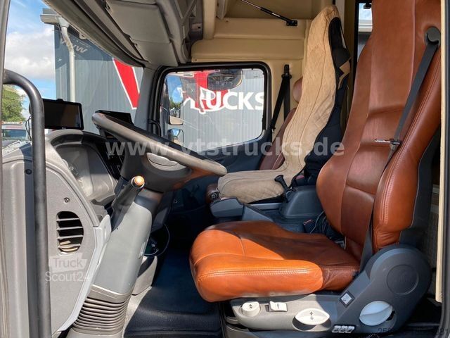 Viehtransporter LKW MERCEDES-BENZ Atego 818 Pferdetransporter