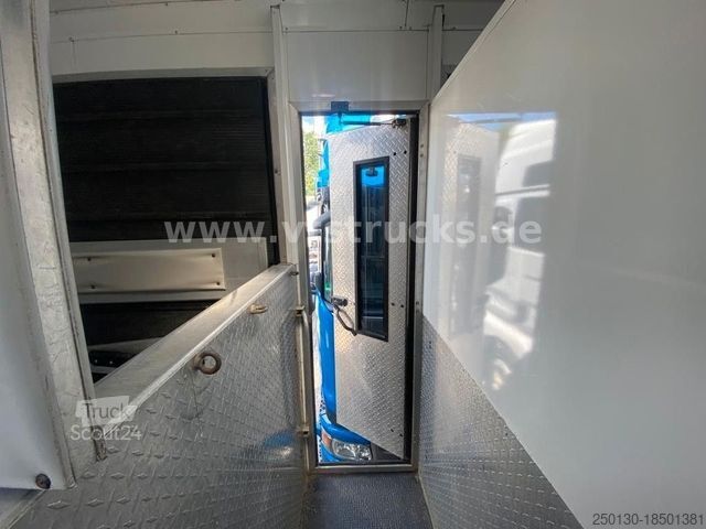 Viehtransporter LKW MERCEDES-BENZ Atego 818 Pferdetransporter