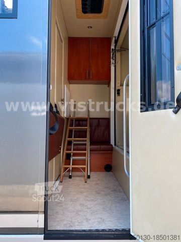 Viehtransporter LKW MERCEDES-BENZ Atego 818 Pferdetransporter