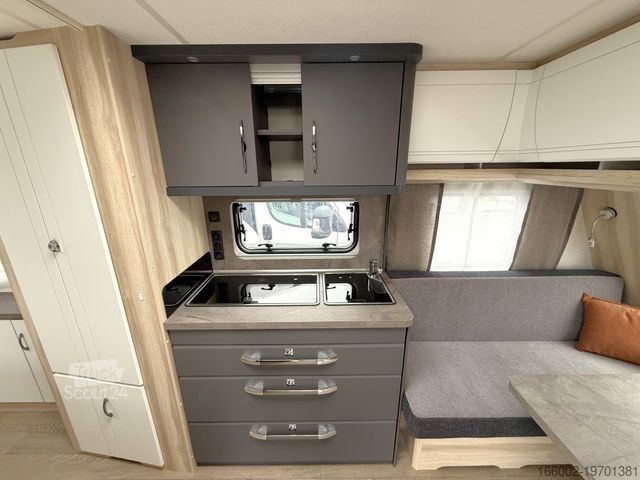 Caravane HOBBY De Luxe 495 WFB Modell 2026 ausgestellt!