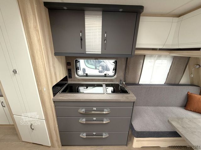 Caravane HOBBY De Luxe 495 WFB Modell 2026 ausgestellt!