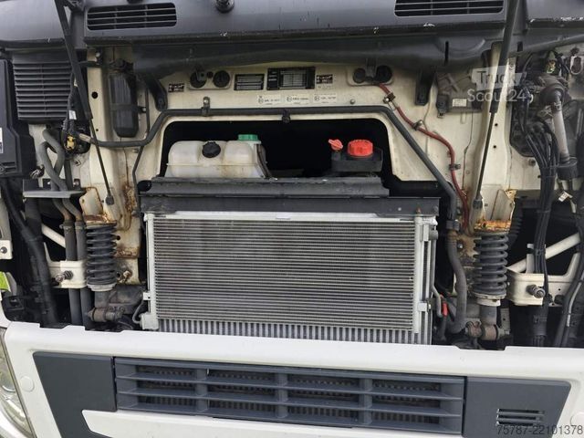 Koelwagen VOLVO FH 480 Kühler mit Kühlanhänger, LBW+Türen