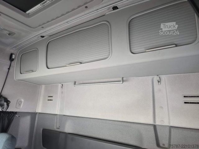 Koelwagen VOLVO FH 480 Kühler mit Kühlanhänger, LBW+Türen