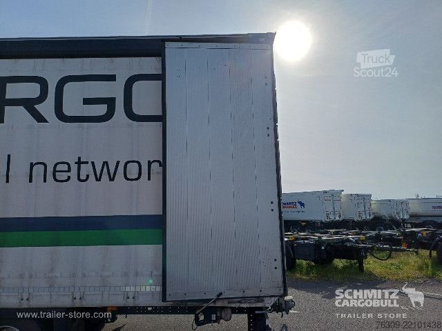 Åben sættevogn med presenning Schmitz Cargobull Curtainsider Mega Getränke