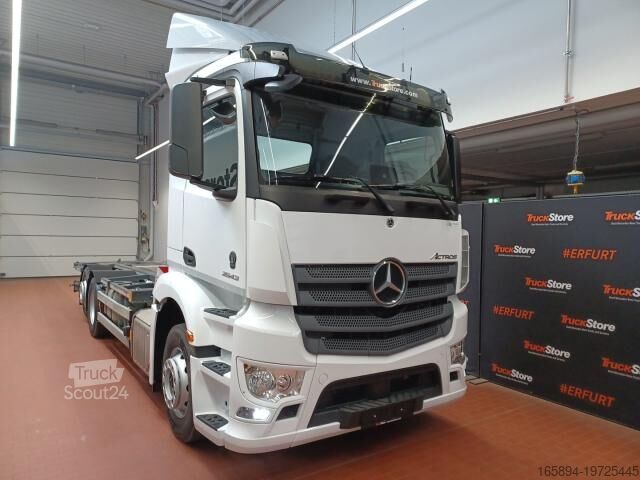 Camión con caja móvil Mercedes-Benz Antos 2543 WIESEL BDF Hubrahmen