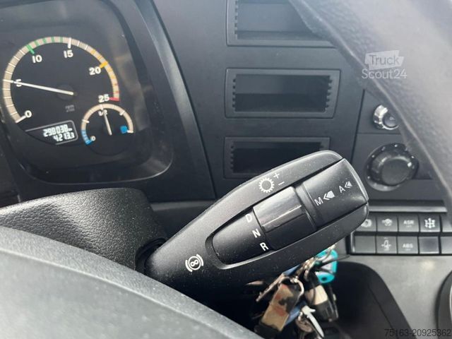 Tovornjak prekucnik MERCEDES-BENZ Arocs 2643 K 6x4 3-Achs Kipper Meiller