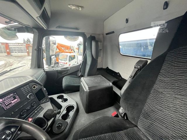 Tovornjak prekucnik MERCEDES-BENZ Arocs 2643 K 6x4 3-Achs Kipper Meiller