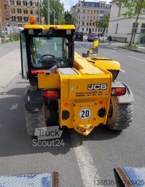 Teleszkópos kezelő JCB 525-60
