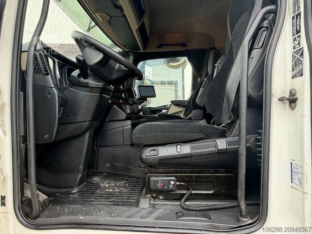 Standardowy ciągnik siodłowy MERCEDES-BENZ Actros 1840
