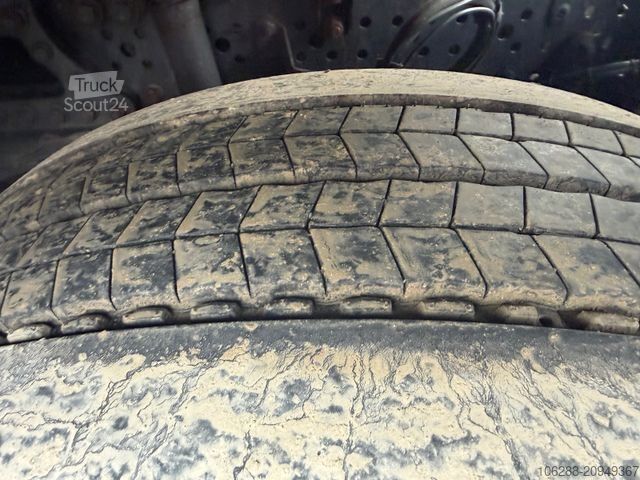 Standardowy ciągnik siodłowy MERCEDES-BENZ Actros  1840