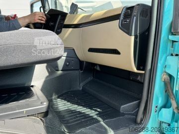Standardowy ciągnik siodłowy MERCEDES-BENZ Actros 1840