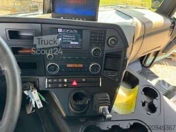 Standardowy ciągnik siodłowy MERCEDES-BENZ Actros  1840