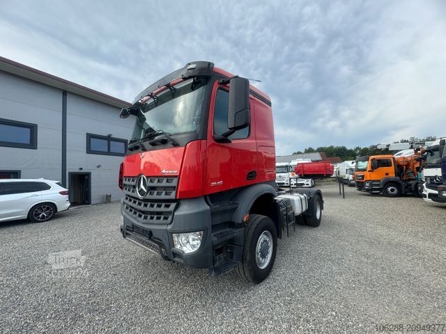 Camion ribaltabile trilaterale MERCEDES-BENZ Actros 2145  Allrad 4x4  Kipper +SZM