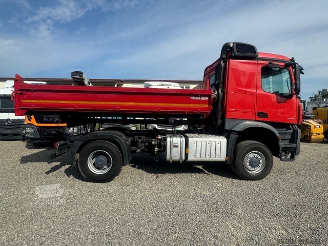 Camion ribaltabile trilaterale MERCEDES-BENZ Actros 2145  Allrad 4x4  Kipper +SZM