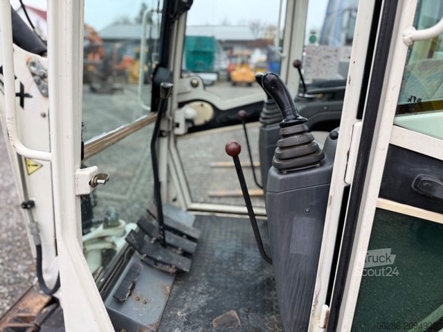 Miniekskavators TEREX Schaeff  TC  16