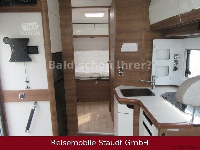 Autorulotă semi-integrată RAPIDO 696  F