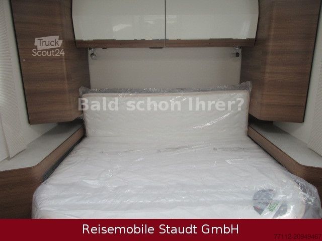 Autorulotă semi-integrată RAPIDO 696  F