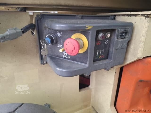 Podizanje makaza JLG 2630ES