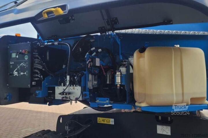 Teleskopbühne Genie S65XC Trax Valid inspection, *Guarantee! Diesel, 4