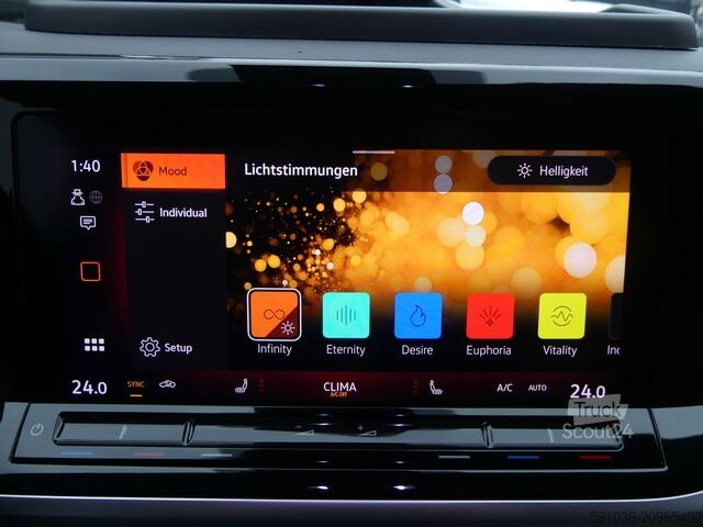 Minibus Volkswagen T7 Multivan 2.0 TDI Life lang TAXI 7SITZE/STHZ/AHK/LED