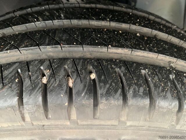 Fourgon tôlé Ford Custom  130TDCI - km solo 80.000 -