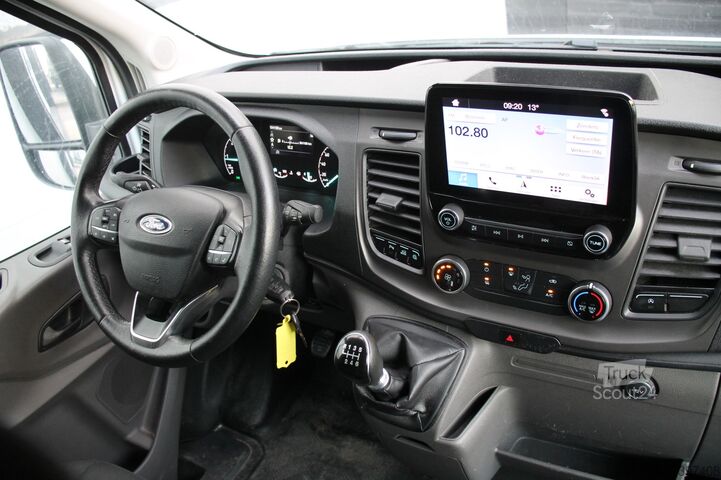 Tovornjak z zabojnikom Ford Transit 2.0 TDCI L4H3 170PK EURO 6