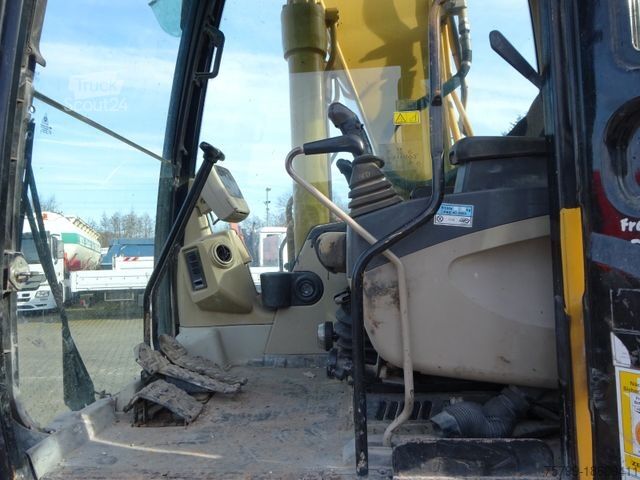 Excavadora de cadenas CATERPILLAR 318CL