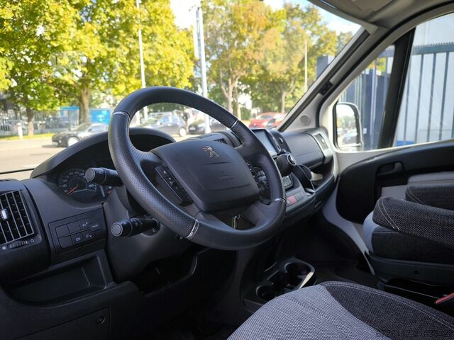 Knaus TI 650 Platinum Selection avec système de navigation, climatisation automatique et caméra de r Knaus TI 650