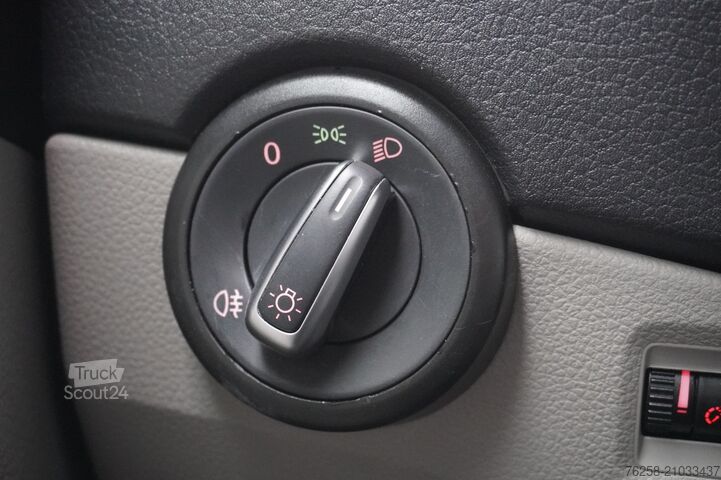 Delivery van Volkswagen Transporter 2.0 TDI L2 - Airco - Navi - PDC - T...