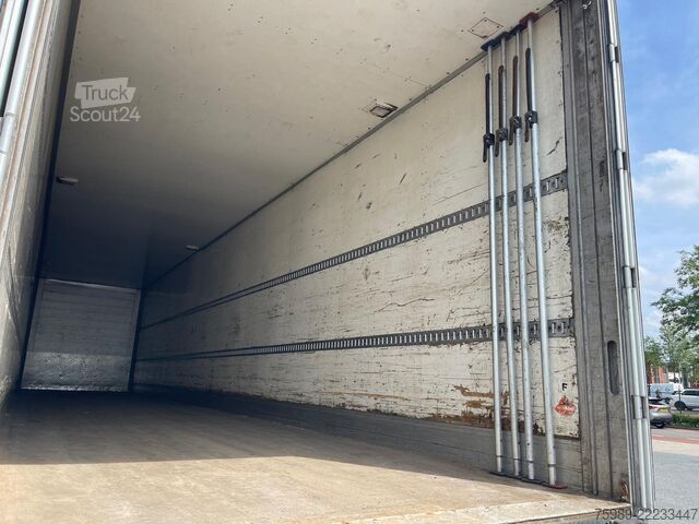 Koffer Schmitz Cargobull SAF AXLES, DISC BRAKES, VERY GOOD TIRES