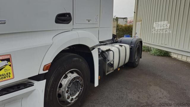 Tractora standard Mercedes-Benz Actros 1843
