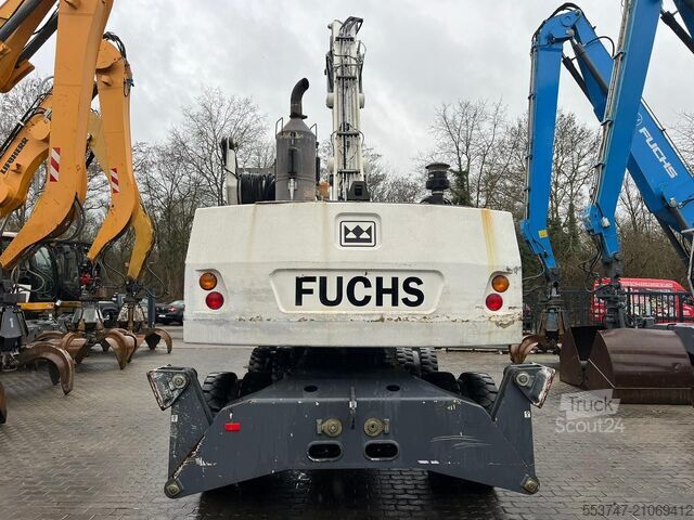 Stroj za ravnanje z materialom Fuchs MHL 320
