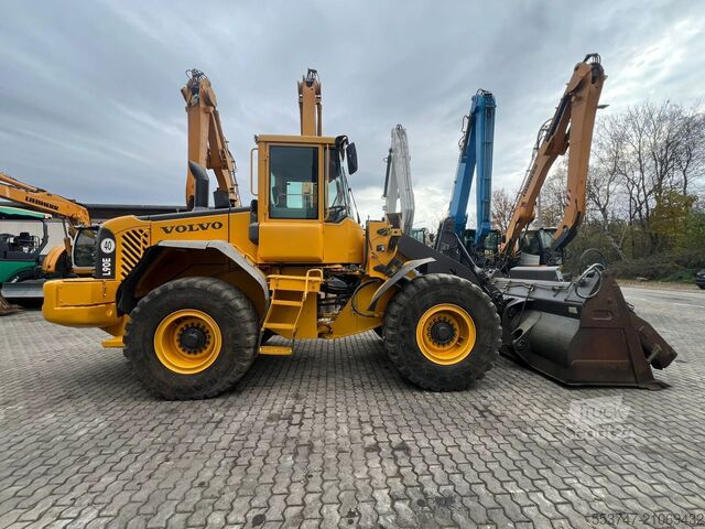 Încărcător pe roți Volvo L90E