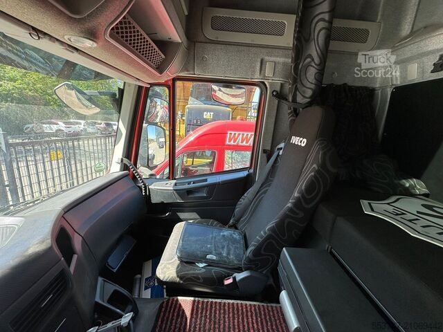 Подемник с кука IVECO Magirus AT 260