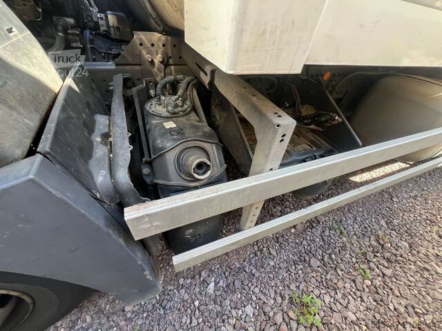 Atkritumu savākšanas transportlīdzeklis Mercedes-Benz Antos 2532