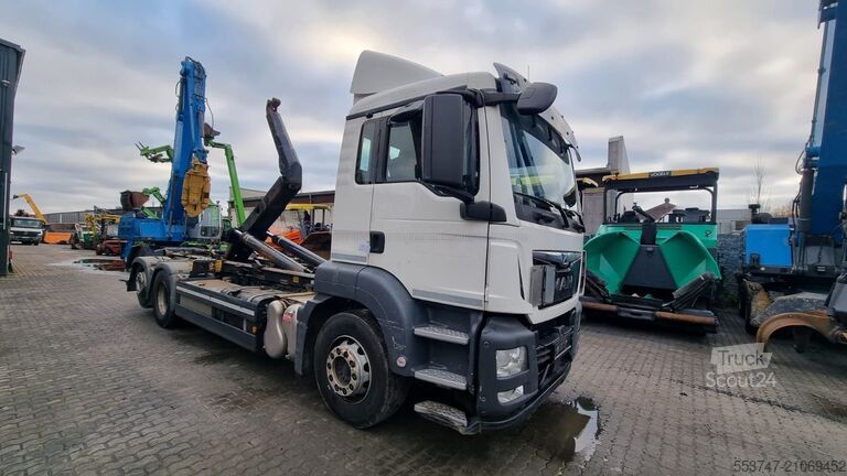 Hook arm system MAN TGS 25.460