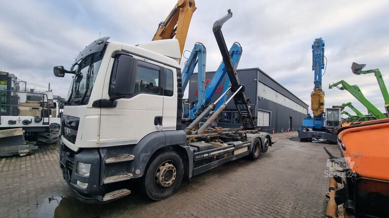 Hook arm system MAN TGS 25.460