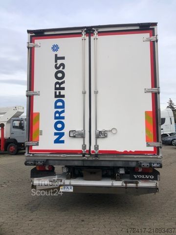 Kühlkoffer-LKW VOLVO FL 290 AC Handschalter EURO 5 CARRIER SUPRA 1250