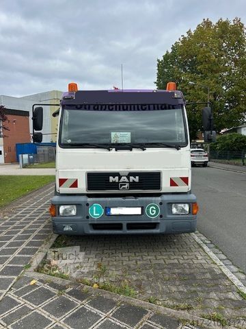 LKW mit Pritsche (offen) MAN 14.224  Handschaltung 6 Zylinder