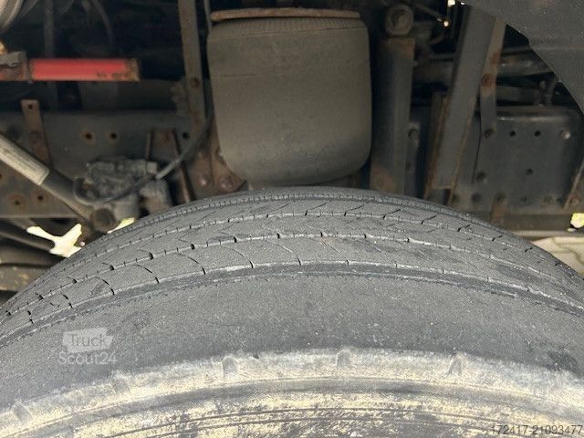 LKW mit Pritsche (offen) MAN 14.224  Handschaltung 6 Zylinder