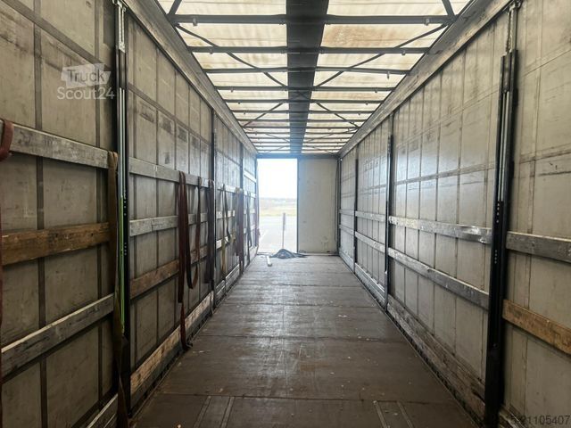 Auflieger mit Pritsche & Plane FLIEGL Mega