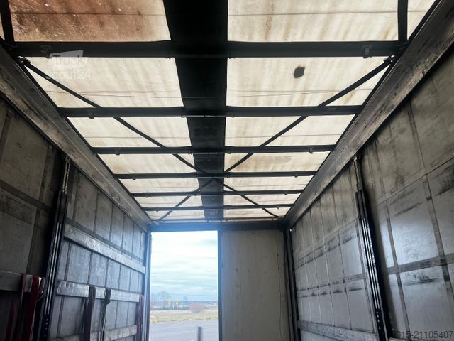 Auflieger mit Pritsche & Plane FLIEGL Mega