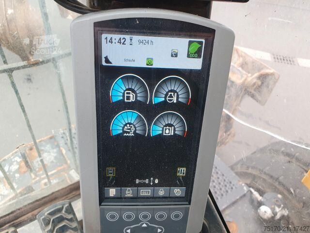 Hjulgrävare CAT MH3024 / MH 3024 / Greifer / 2018 / 9.424h