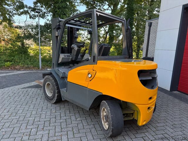 Vorkheftruck Jungheinrich DFG5  45 5OOO KG  3-Delige mast. Perkins motor.