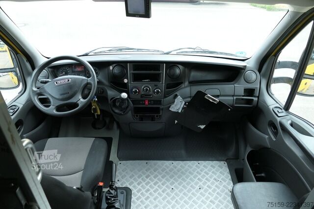 Furgão fechado iveco Daily 35 S11 C30C AUTOMATIK KAMERA Regale LUFT DURCHGANG EURO-5 CoC