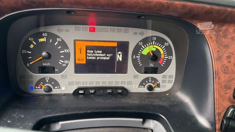 Platte bak Mercedes-Benz actros 1844 (EPS / GRUE MKG 175 / CRANE MKG 175...