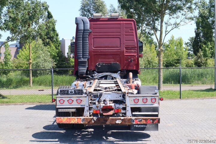 Chassi med hytt Volvo FM 460 4X4+1 CHASSIS EURO 3 FULL STEEL SUSPENSI...