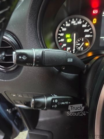 Fourgon tôlé MERCEDES-BENZ Vito Kasten 110  Kamera Tempom. Klima Tüv neu E6