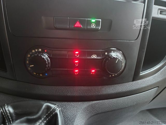 Minibus MERCEDES-BENZ Vito Kasten 110  Kamera Tempom. Klima Tüv neu E6
