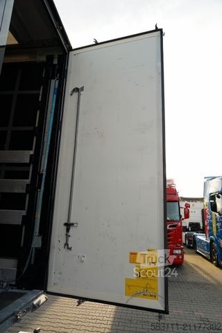 Remorque ouverte avec bâche WECON PRZYCZEPA - 7,7 M / TANDEM / PRZEJAZDOWA  / SAF